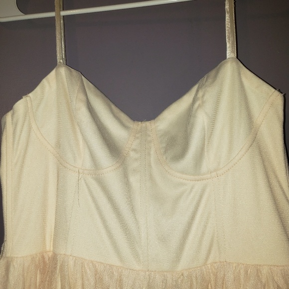 Dress. Size 6. - Picture 2 of 2